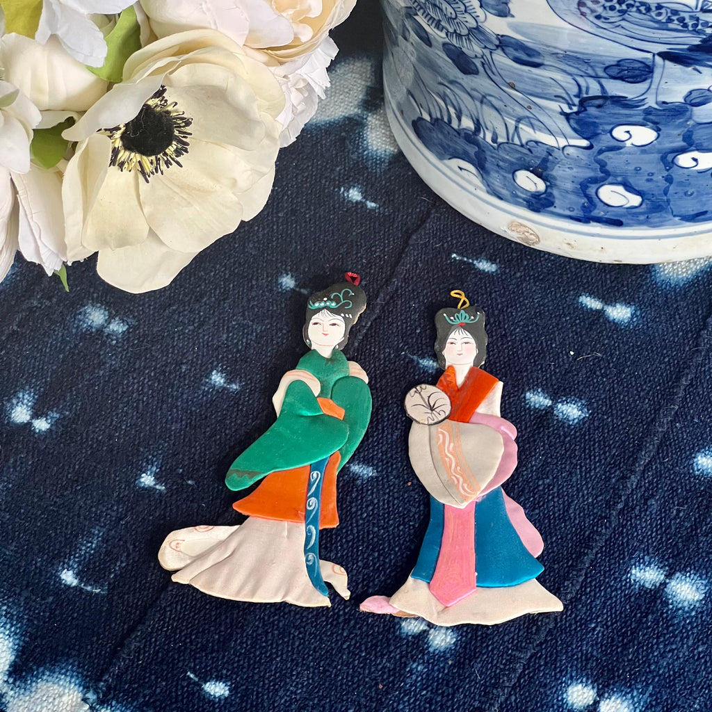 4 Traditional Chinese Clothing and Dress: Hanfu, Qipao, Tang Suit