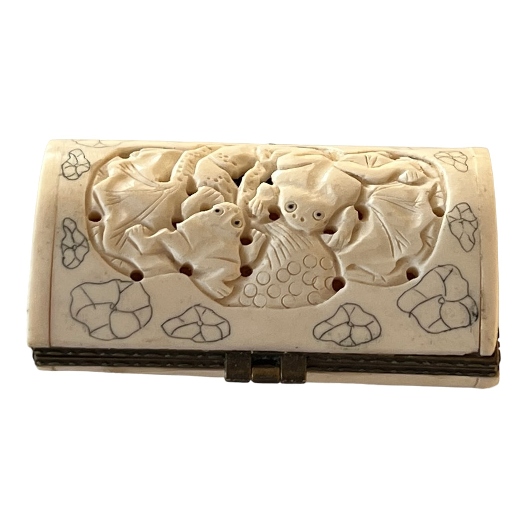 Vintage Rare Chinese Carved Bone and Ink Trinket Box, Frog Motif